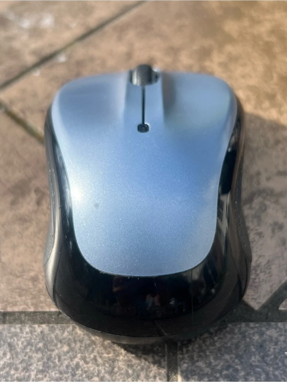 Logitech M325 Wireless Mouse in Silver and Black; Used